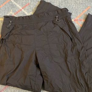 Athleta Trekkie Parachute pants, black 12